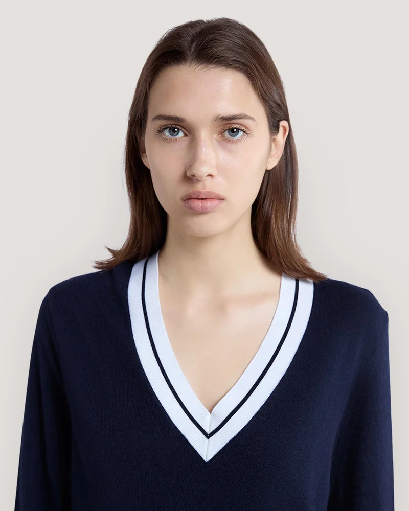 GANT  Gant Contrast V-Neck for Women | Best Price UAE