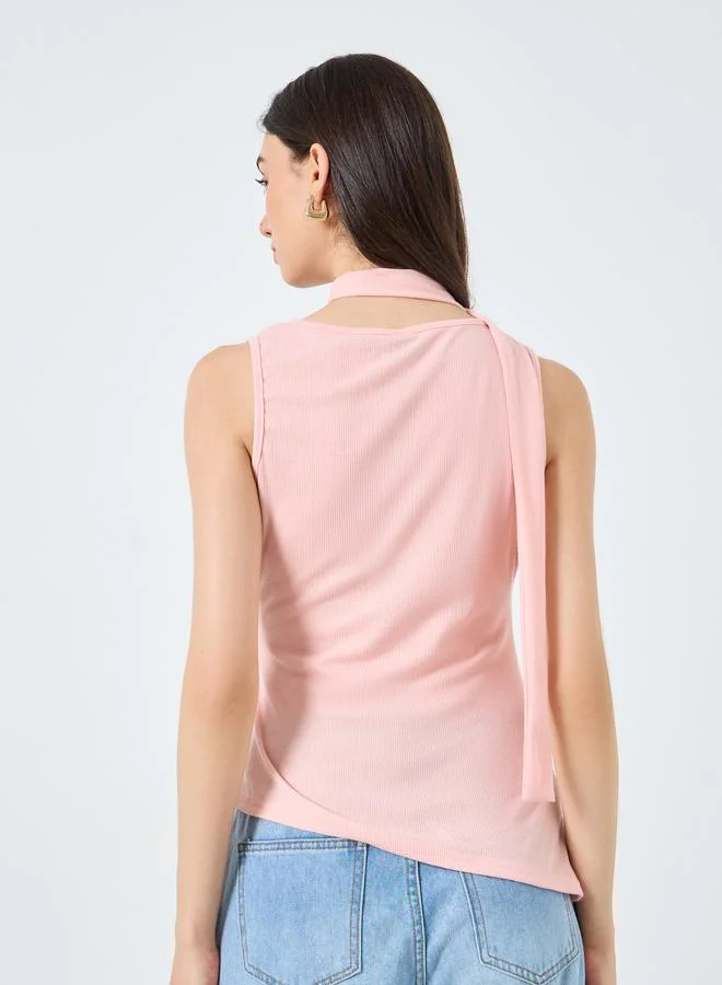 تايك تو بلوزة سادة بدون أكمام بتفاصيل ربطة