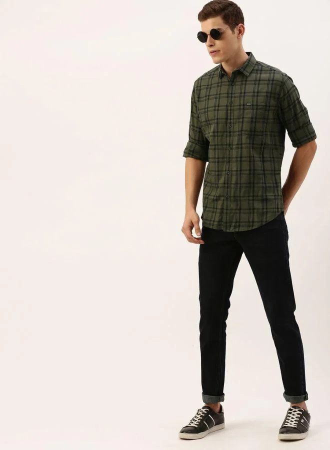 The Indian Garage Co Men Slim Fit Checkered Full Sleeves Spread Collar Casual Shirt