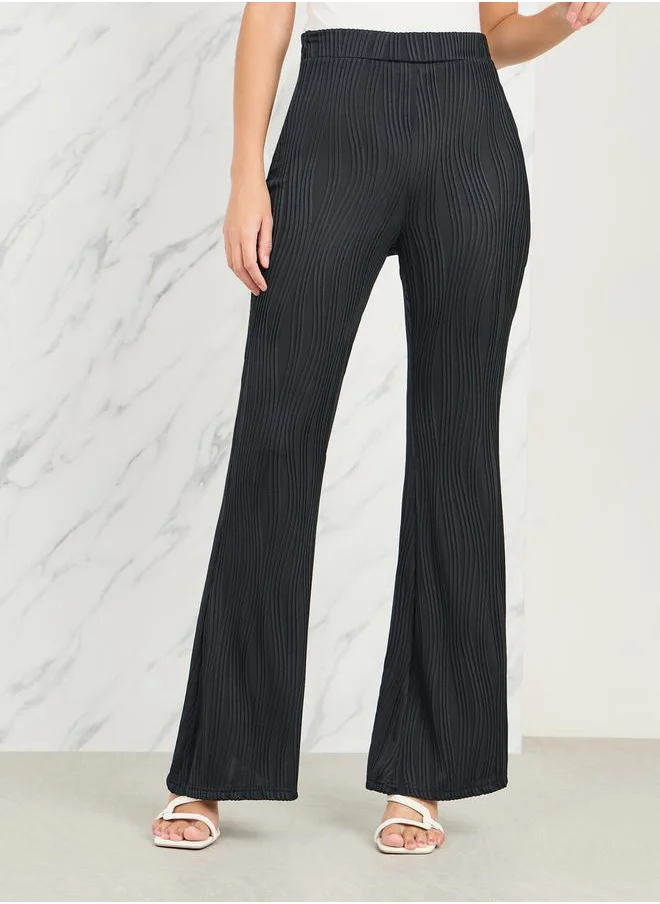 ستايلي Textured Fit And Flared Leggings