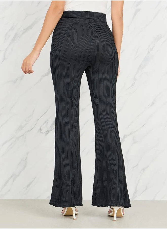 ستايلي Textured Fit And Flared Leggings