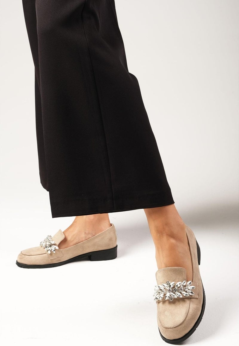 Mio Gusto Matilda Beige Stoned Women's Oxford Flat Shoes  - Image 3