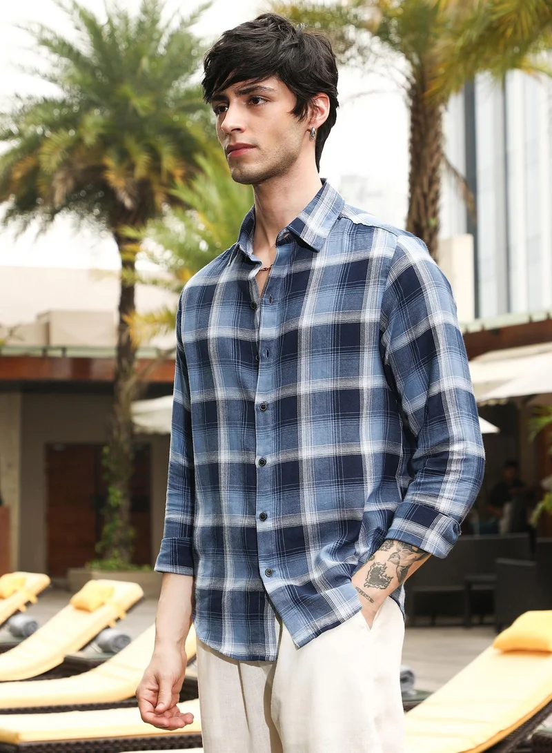 Campus Sutra Men's Navy Blue & Off-White Multi-Checkered Shirt For Casual Wear | Spread Collar | Long Sleeve | Button Closure | Shirt Crafted With Comfort Fit For Everyday Wear