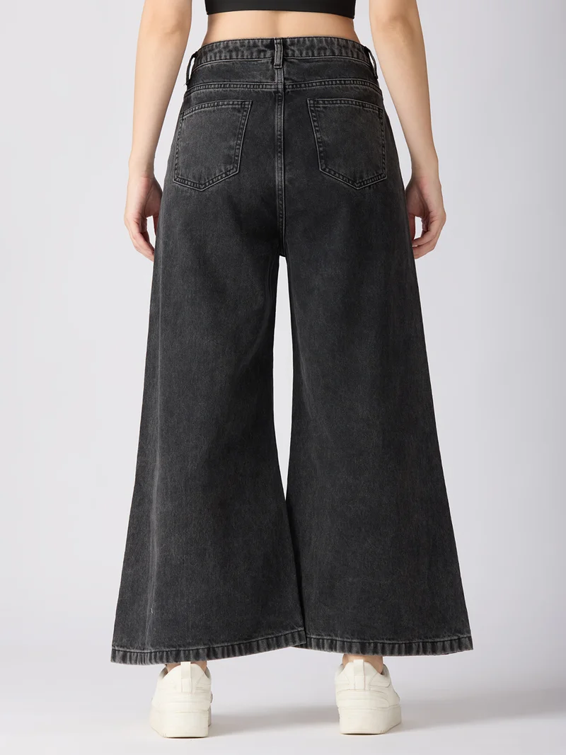 globus Women Cotton Solid Mid-Rise Super Flared Jeans