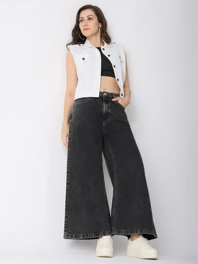 globus Women Cotton Solid Mid-Rise Super Flared Jeans