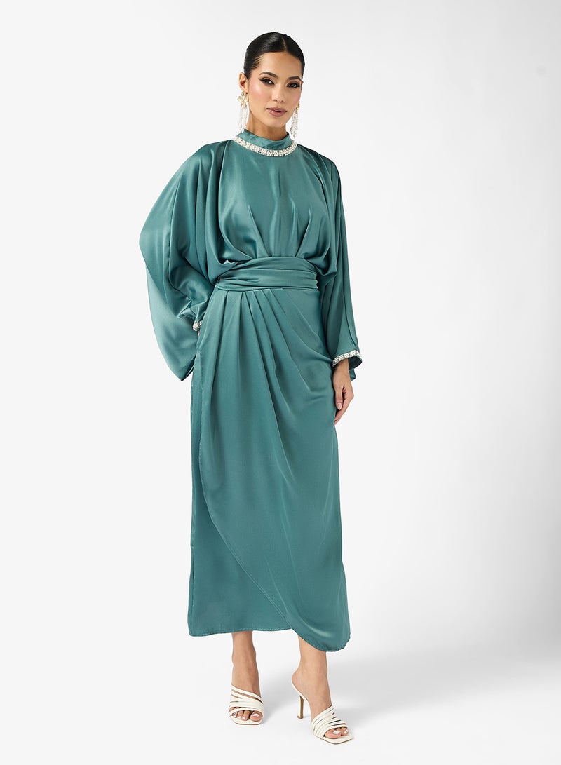 خزانة فستان سهرة بياقة مطرزة - Image 1