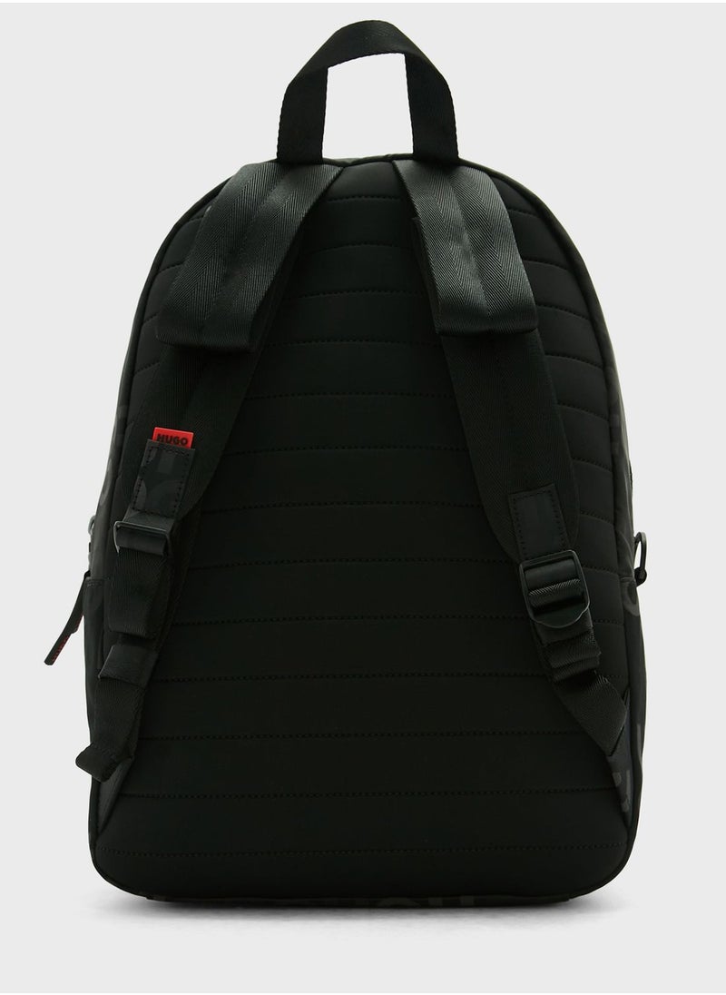 Essential Backpack - pzsku/Z46FB268ADD5B4A951989Z/45/_/1706616944/d0bbfb59-64d4-4d8f-96ac-af6fad72ae87