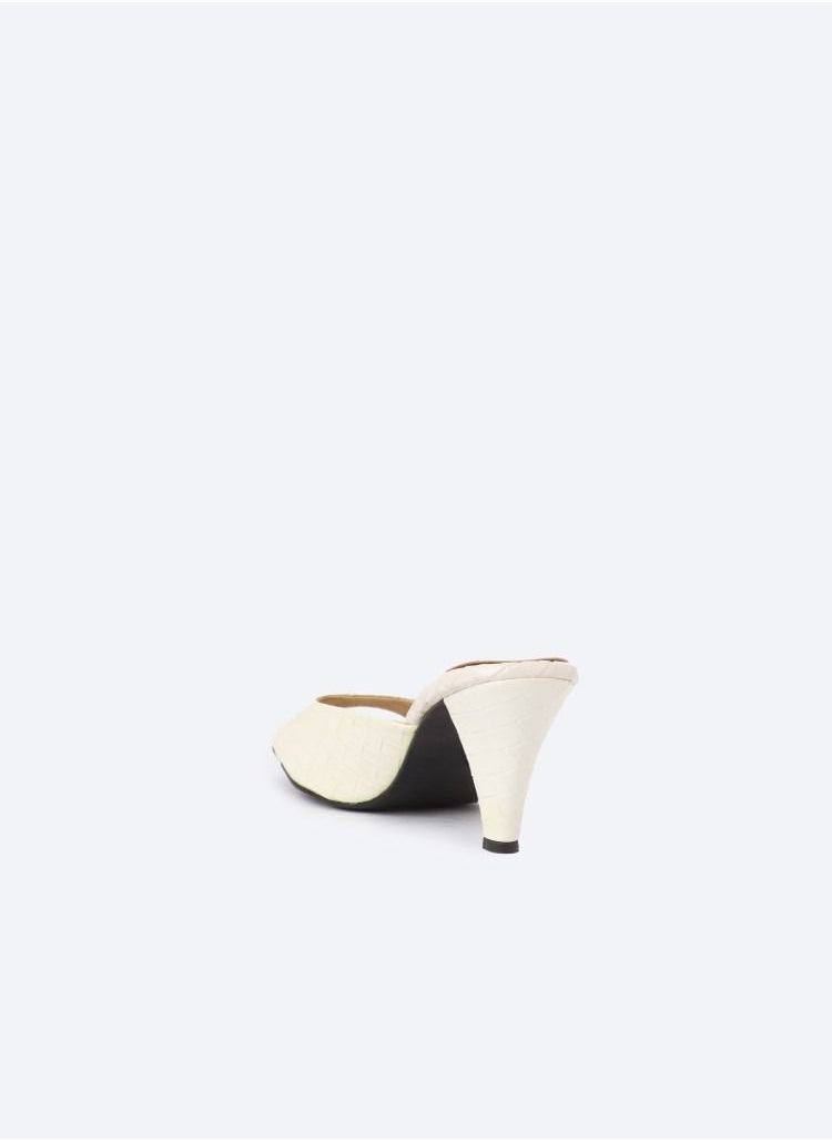 Zahwa Square-Toed Slipper Heels In Verne Texture Leather With 7cm Middle Heel.  - Image 4