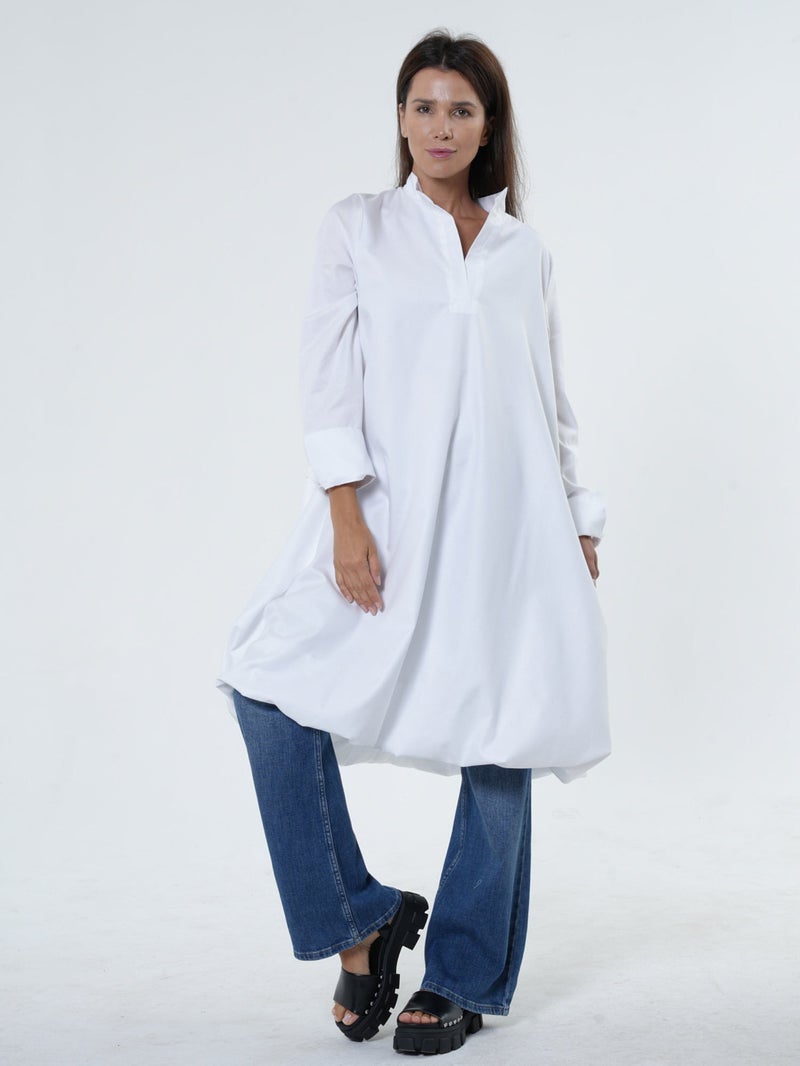 Metamorphoza Long Sleeve Tunic Dress In White - Image 1
