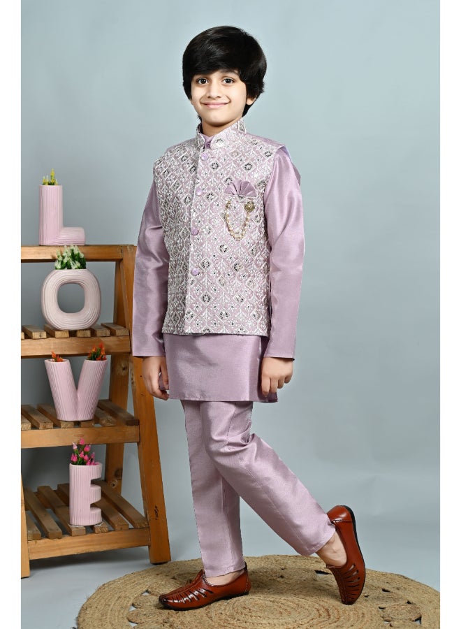 بي تي ديزايز طقم كورتا بيجاما قطن حرير باللون اللافندر للأولاد - Image 3