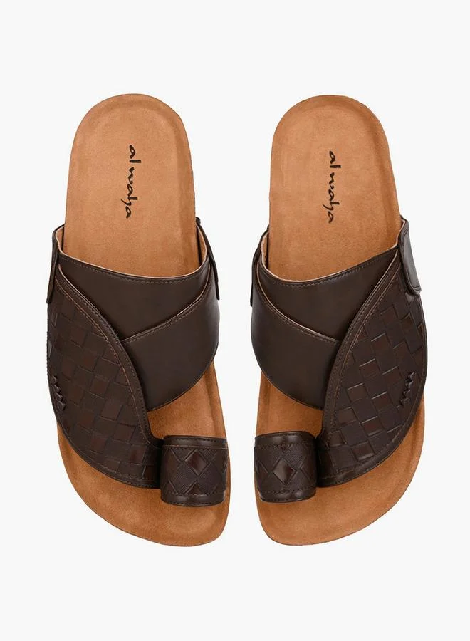 الواحة Men Textured Leather Arabic Sandals