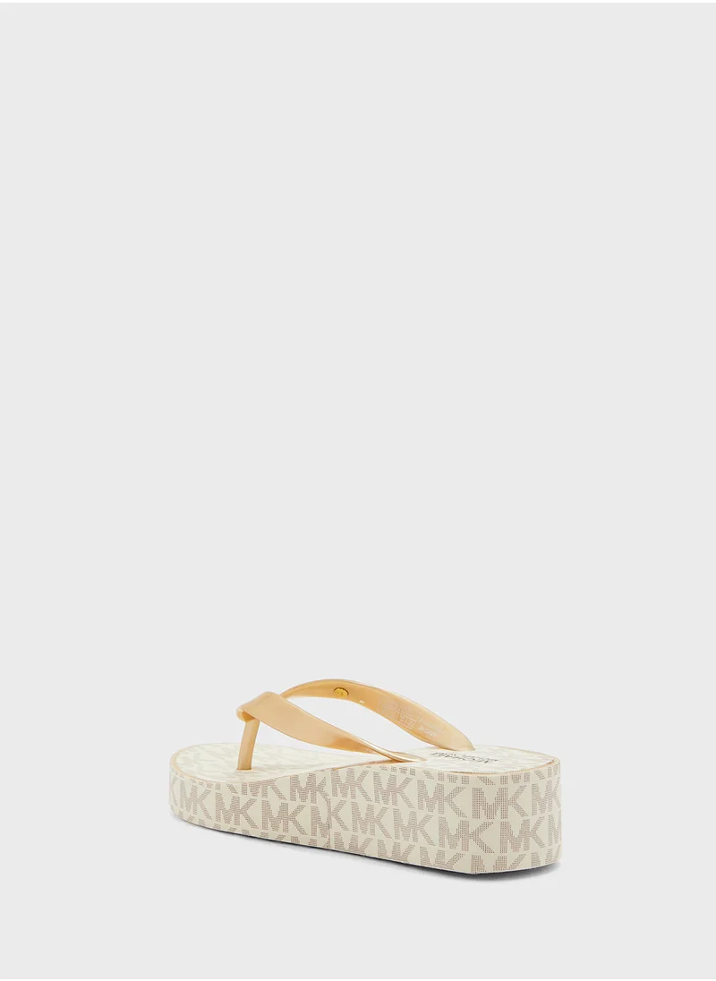 Michael Kors Youth Gage Kylo Flip Flops