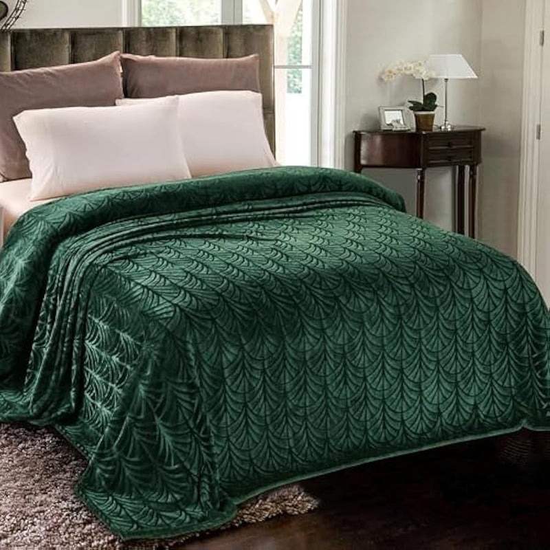 Loquat Flannel Fleece King Size Blanket for Bed, Soft Fluffy Velvet Bedspread Coverlet with Decorative Vintage Pattern for All Season, Warm and Lightweight, 90x104 Inch, Deep Green - Image 1