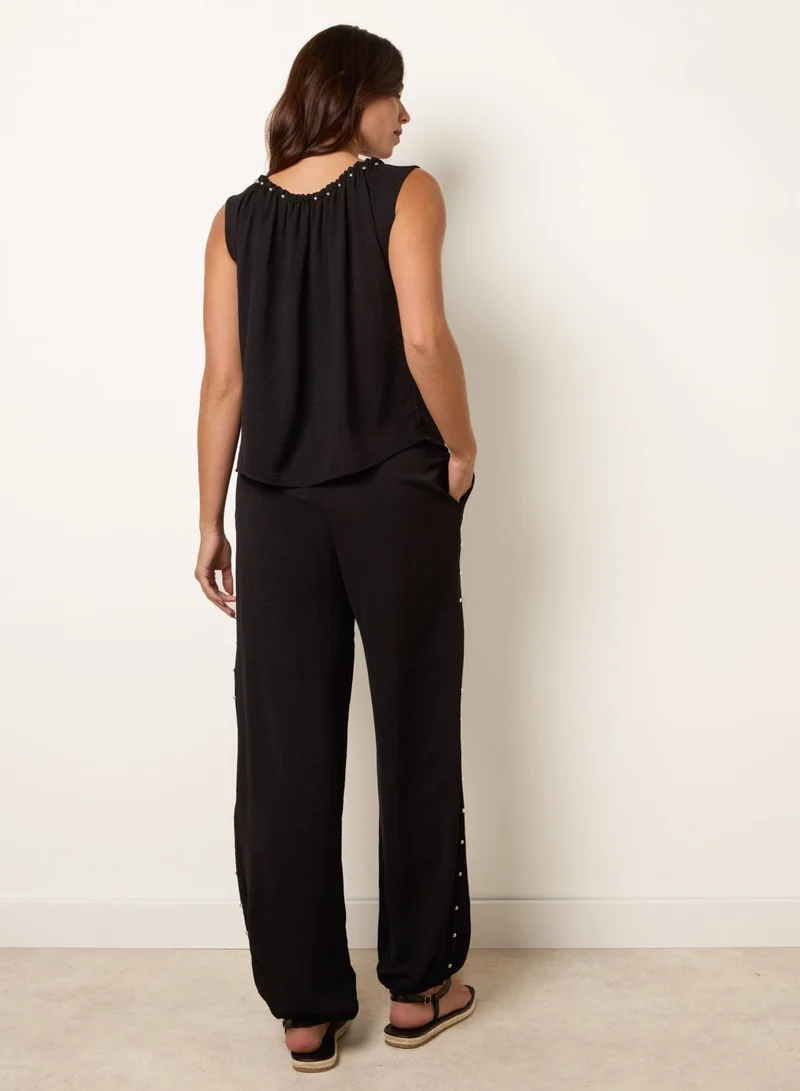 بلو فانيلا Studded Detailed Balloon Trouser Set