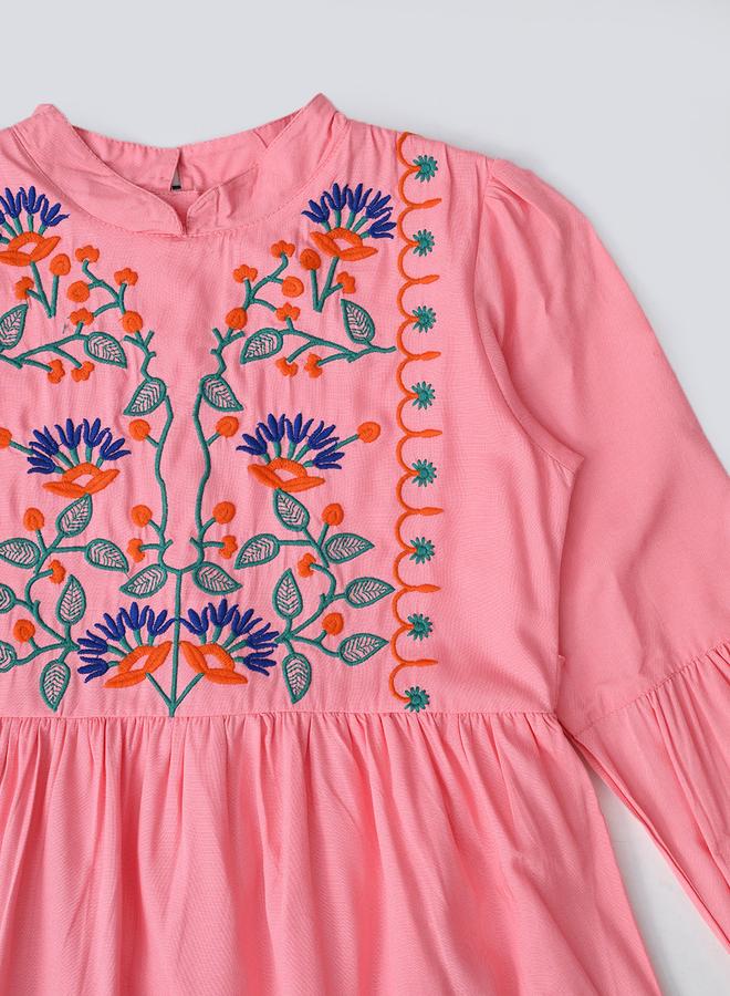 بيلا مودا فستان مطرز متعدد الطبقات - Image 4