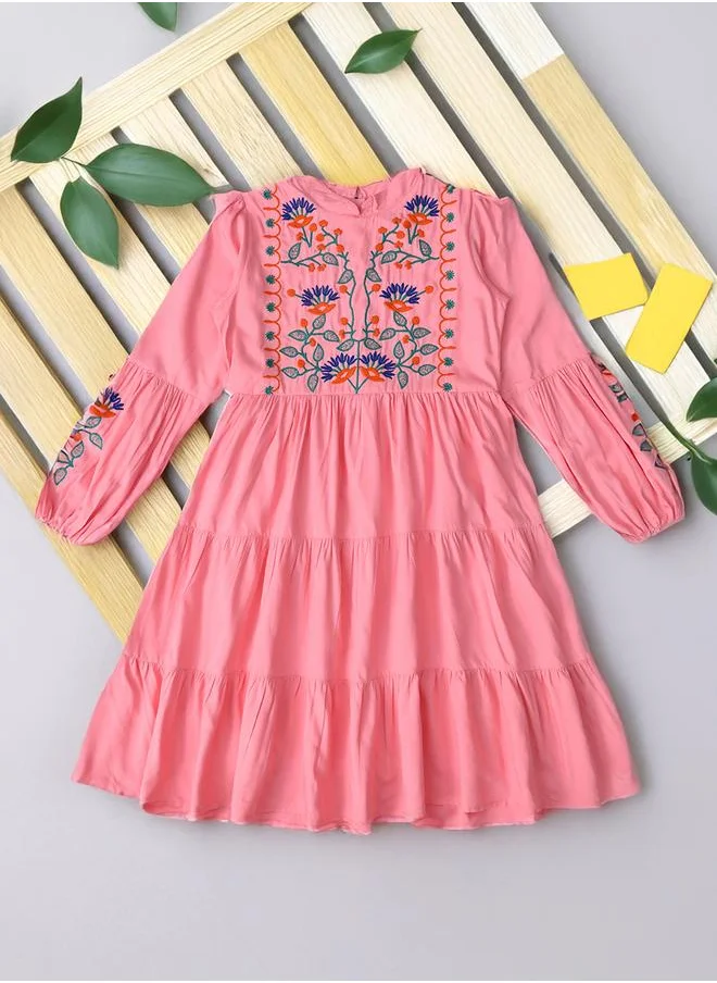 بيلا مودا Bella Moda Embroidered Tiered Knee-Length Dress