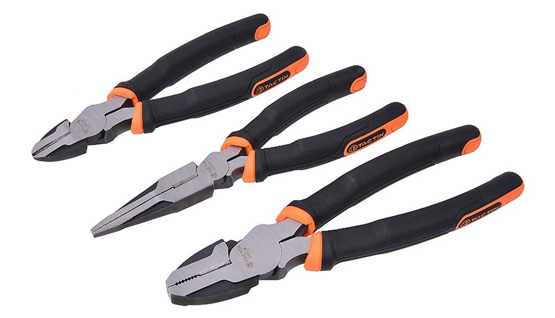 Tactix مجموعة كماشة من 3 قطع، ثقيلة الوزن مع كماشة خطية بطول 7.5 بوصة، كماشة أنف إبرة بطول 6 بوصات وقواطع قطرية بطول 6 بوصات للإصلاحات الأساسية، أسود/برتقالي - 204005 - Image 1