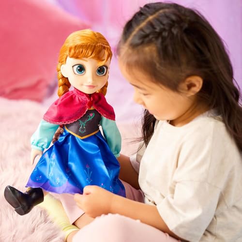Disney store دميّة آنا من ديزني ستور الرسمية 16 إنش من مجموعة ذات مرة قصة ديزني للأميرات مع عيون عاكسة بحدقة وقزحية ثلاثية الأبعاد وزي مفصل ومشط وحذاء يأتي في صندوق عرض - Image 5