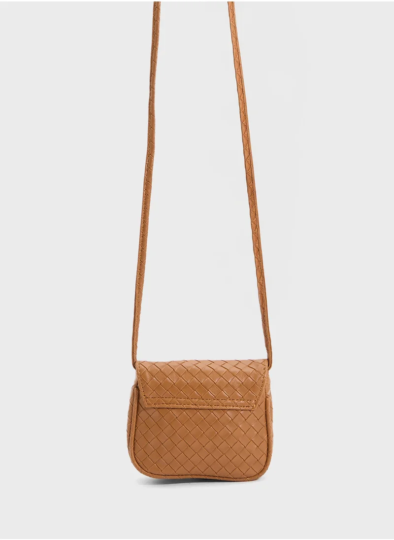 ايلا Woven Crossbody Bag