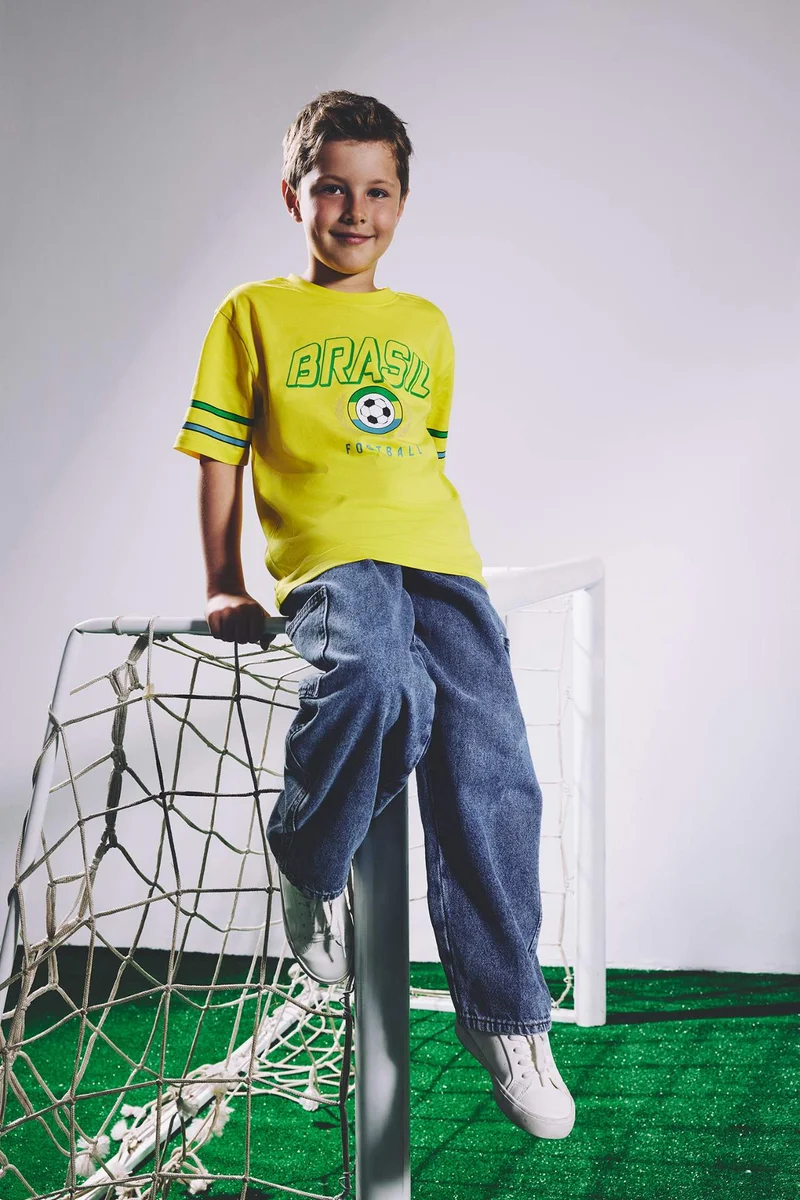 ديفاكتو Boy New Regular Fit Crew Neck Brazil Print Yellow T-Shirt