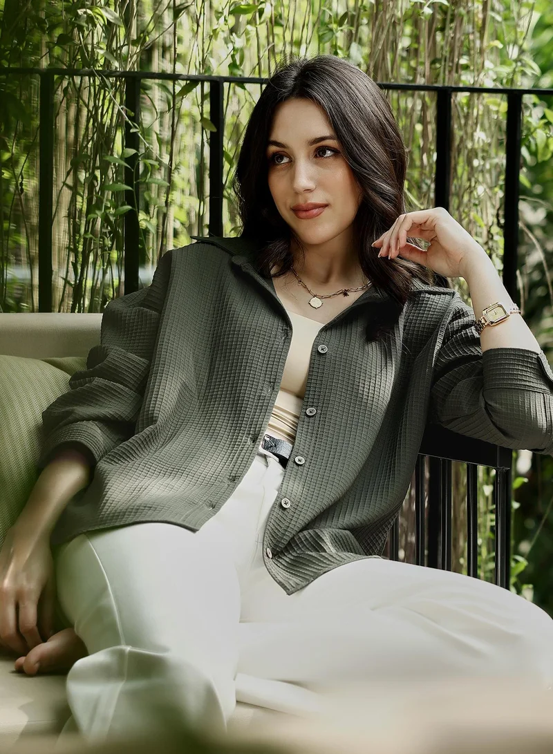 بينيا كولادا قميص نسائي واسع بنسيج وافل وياقة عادية وأكمام طويلة بأزرار للإغلاق