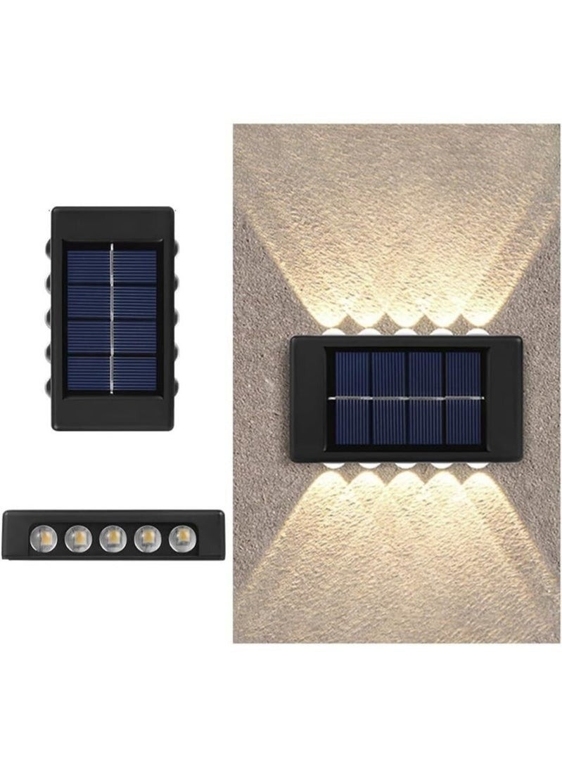 كلوزيلي قطعتان من مصابيح سياج الطاقة الشمسية، مصابيح حائط LED خارجية تعمل بالطاقة الشمسية، مصابيح استشعار ليلية آمنة مقاومة للماء IP65 للممر والشرفة والفناء والجراج والحديقة والسياج والرصيف والممر ومصابيح الحائط الشمسية - مصابيح تخييم خارجية مع 10 مصابيح LED، إضاءة دافئة للفناء والشارع والمناظر الطبيعية وديكور الحديقة - Image 1