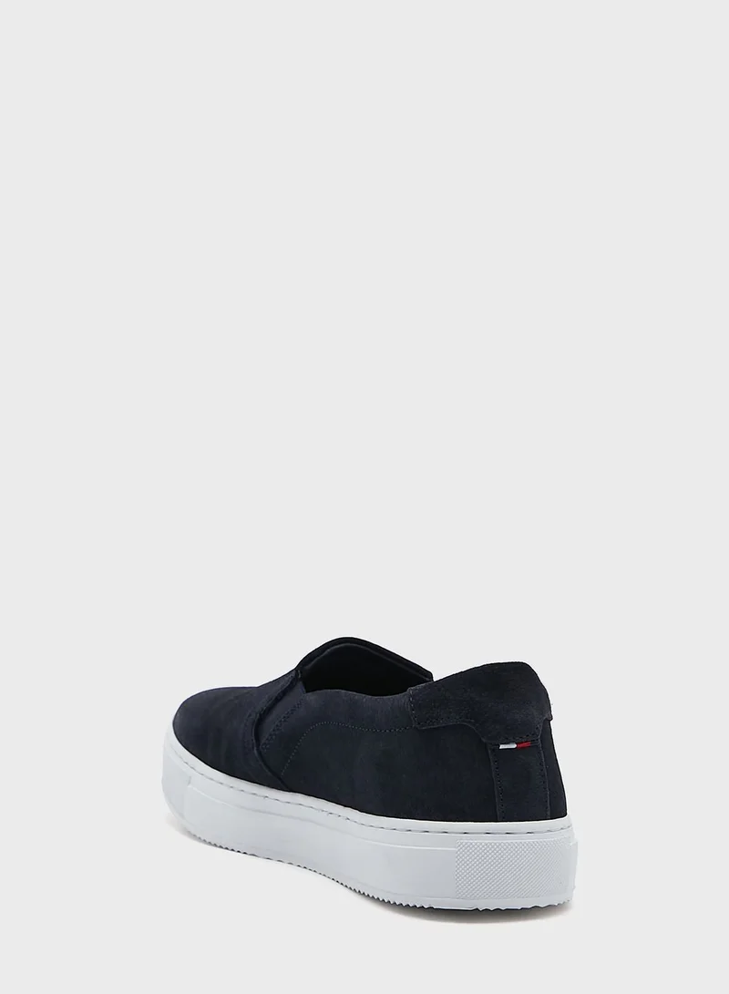 TOMMY HILFIGER Essential Slip Ons