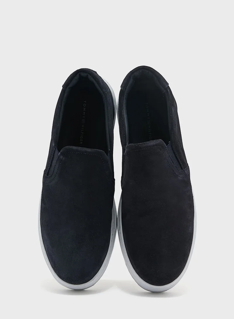 TOMMY HILFIGER Essential Slip Ons