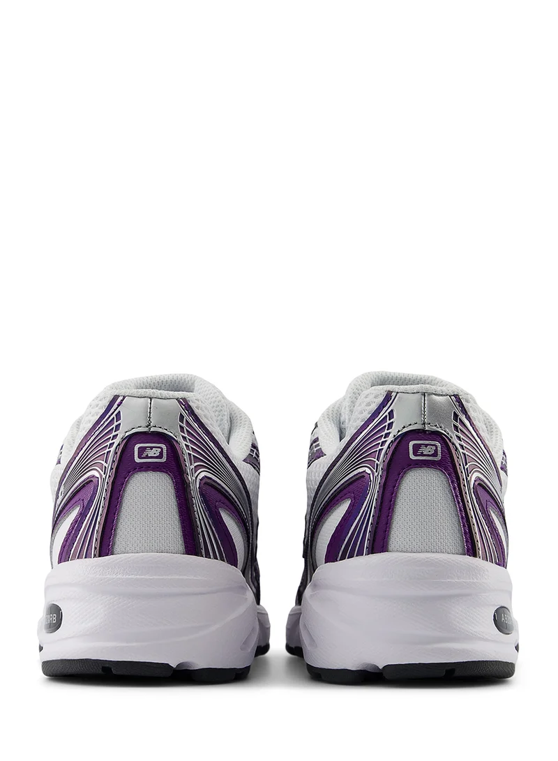 New Balance 740 Sneakers
