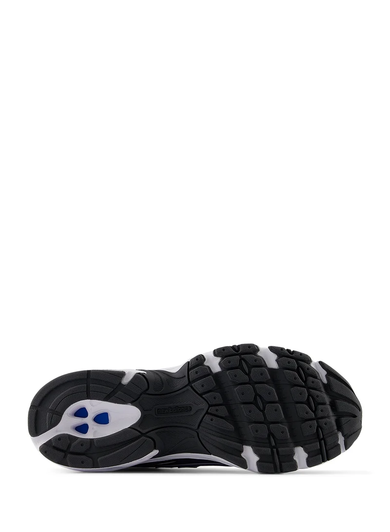 New Balance 740 Sneakers