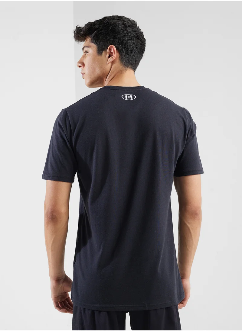 اندر ارمور Stacked Logo T-Shirt