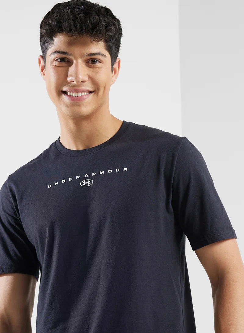 UNDER ARMOUR Stacked Logo T-Shirt