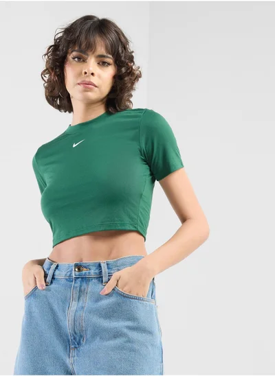 نايكي تيشيرت نسائي أساسي بقصة ضيقة وقصة قصيرة