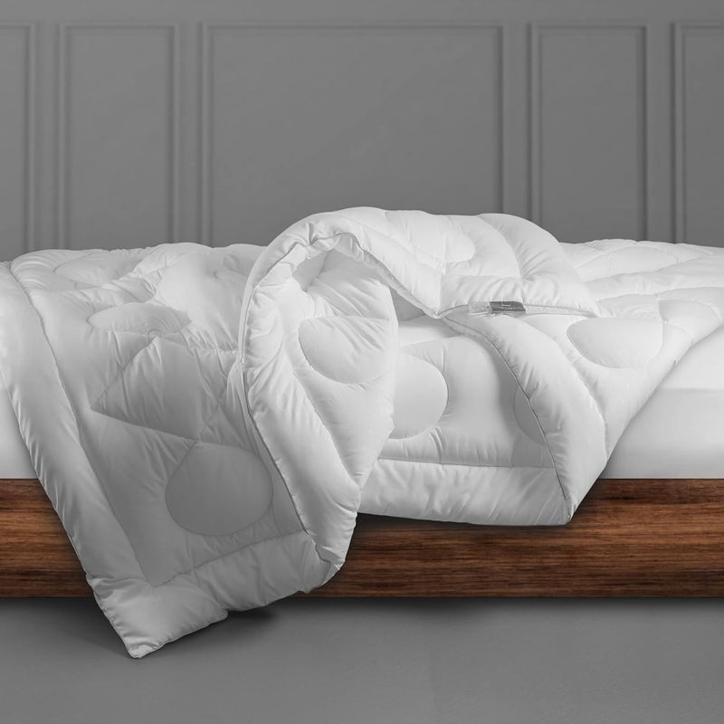 SPREAD SPAIN SPREAD SPAIN Microfiber 200 GSM Star AC Summer Quilt Ultra Soft Cosy Comfort for All Seasons Lightweight Breathable QuiltComforter White Double 90x108 Inches  - Image 2
