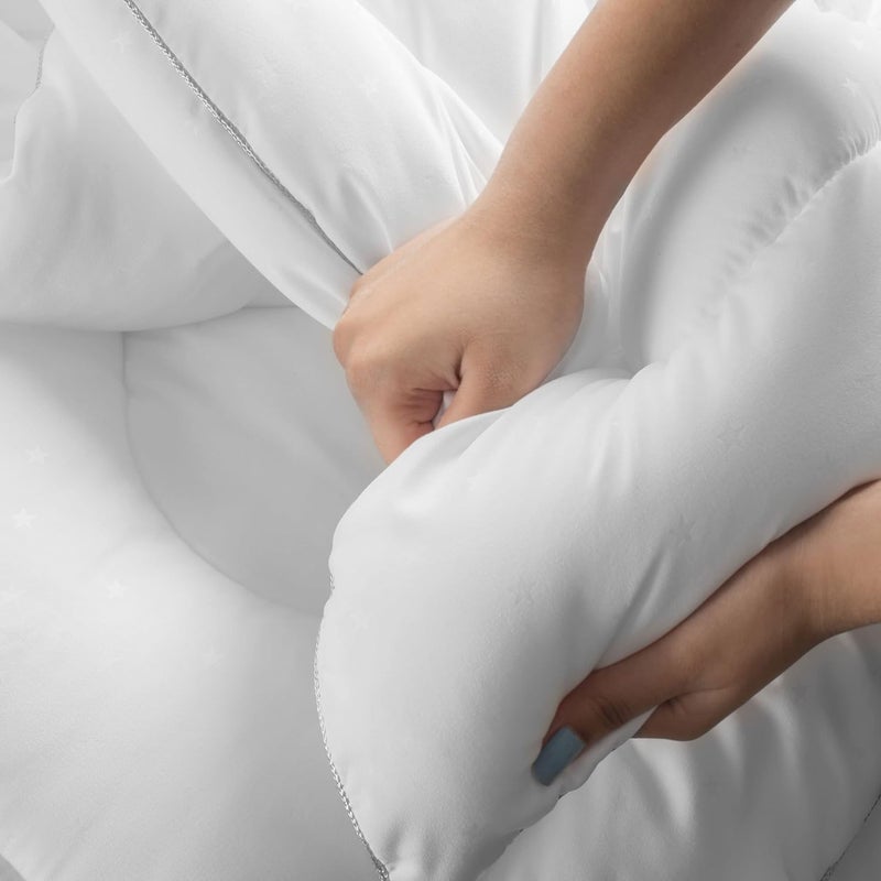 SPREAD SPAIN SPREAD SPAIN Microfiber 200 GSM Star AC Summer Quilt Ultra Soft Cosy Comfort for All Seasons Lightweight Breathable QuiltComforter White Double 90x108 Inches  - Image 4