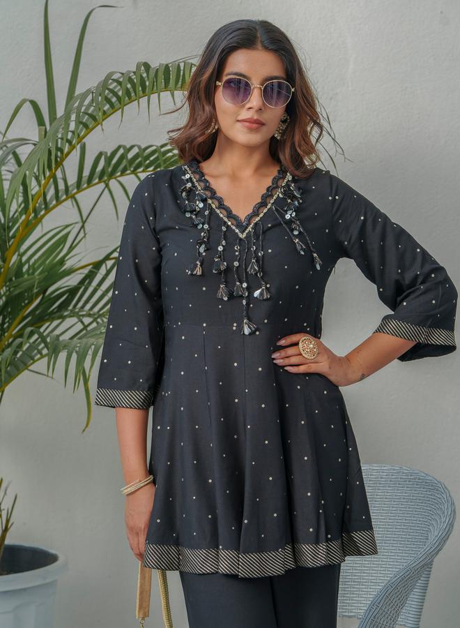 DW Printed V Neck Pure Cotton Tunic and Trousers Co-Ords - Image 2