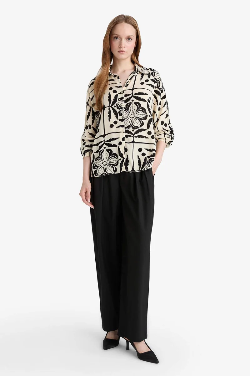 ديفاكتو Barrel Fit Pleated Pocket Trousers