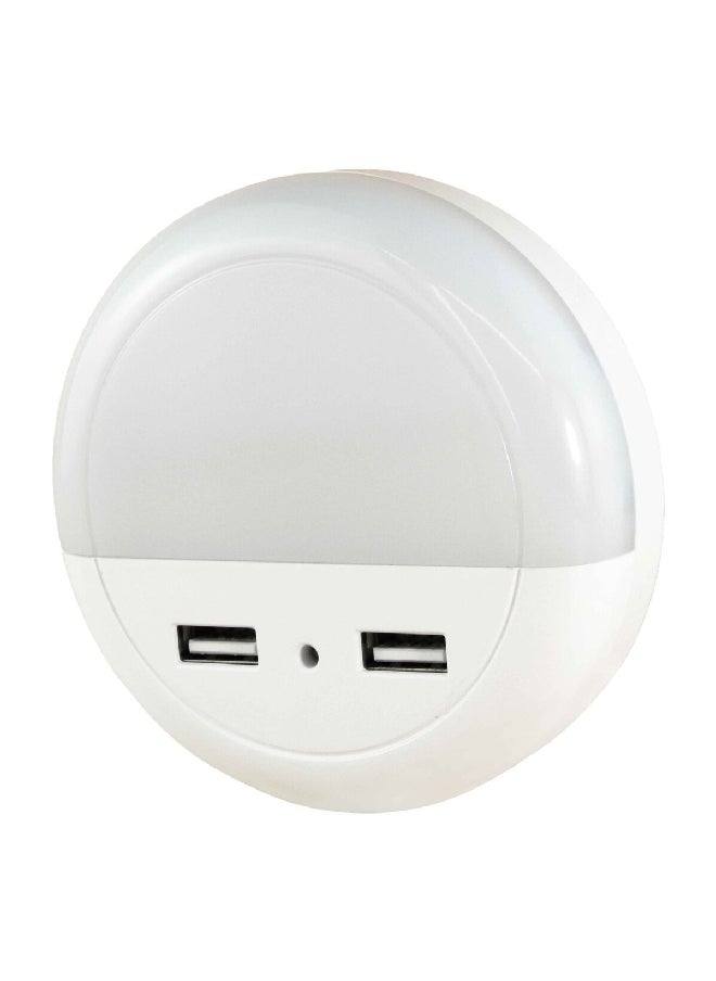 StarTech - Durable Battery Powered LED 2-USB Sensor Night Light White NL656 - Image 1