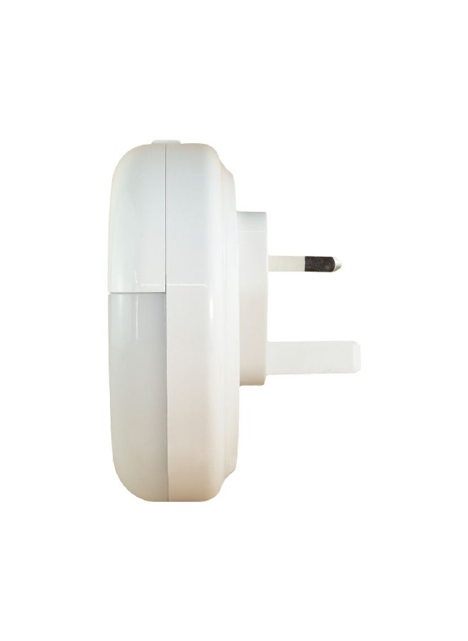 StarTech - Durable Battery Powered LED 2-USB Sensor Night Light White NL656 - Image 1