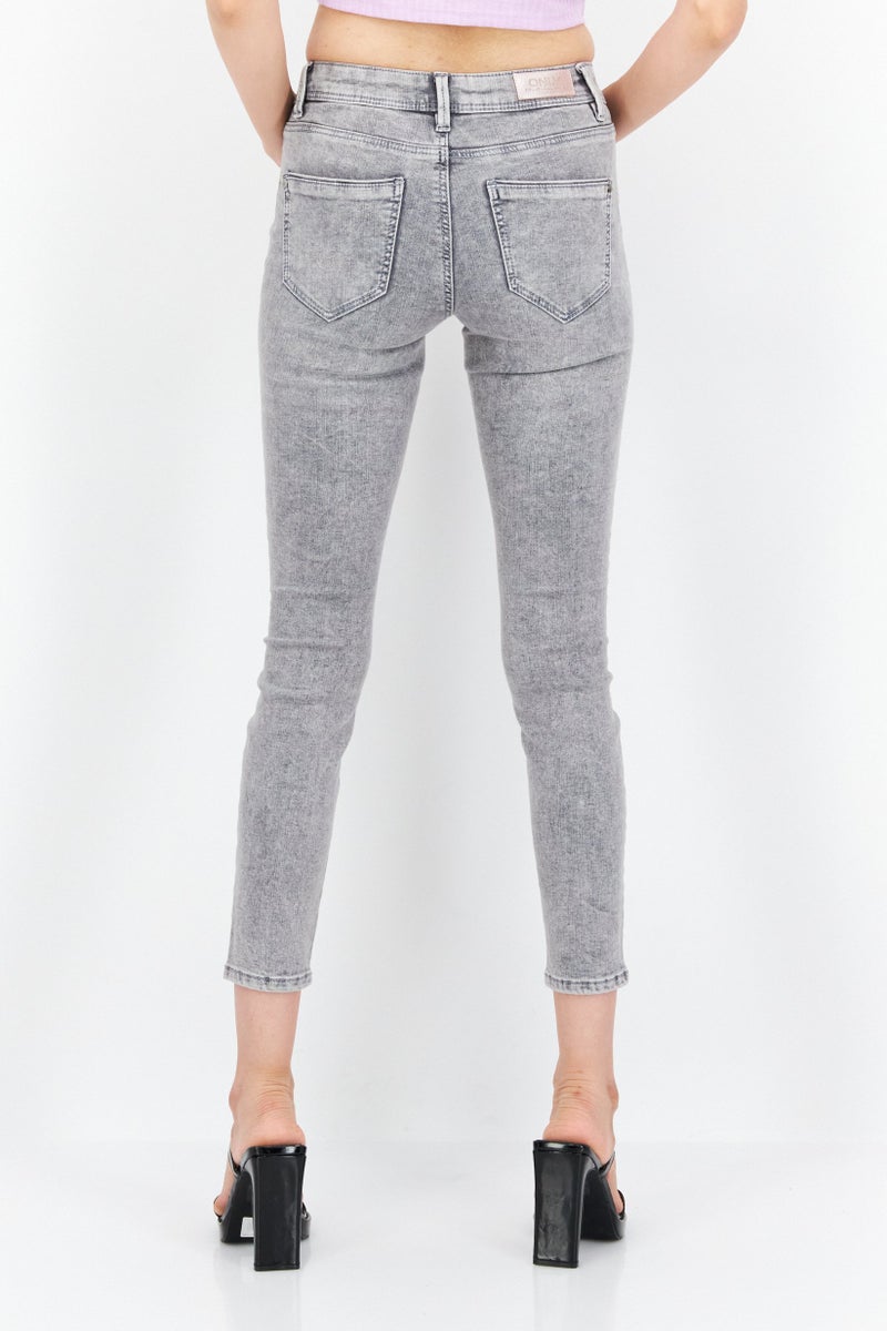 ONLY جينز ضيق للنساء، مغسول وقابل للتمدد، رمادي متوسط - Image 3
