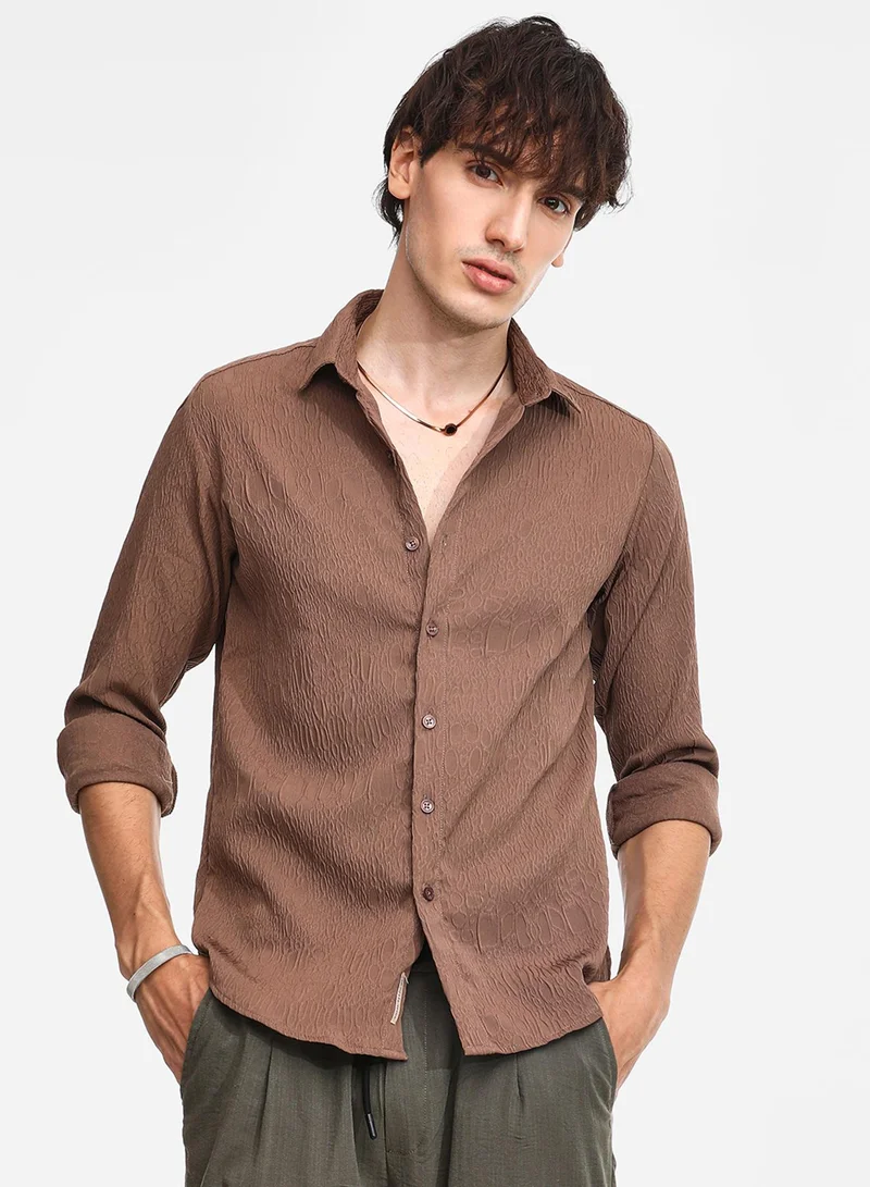 كامبوس سوترا Men's Ash Brown Veined-Textured Shirt For Casual Wear | Spread Collar | Long Sleeve | Button Closure | Shirt Crafted With Comfort Fit For Everyday Wear