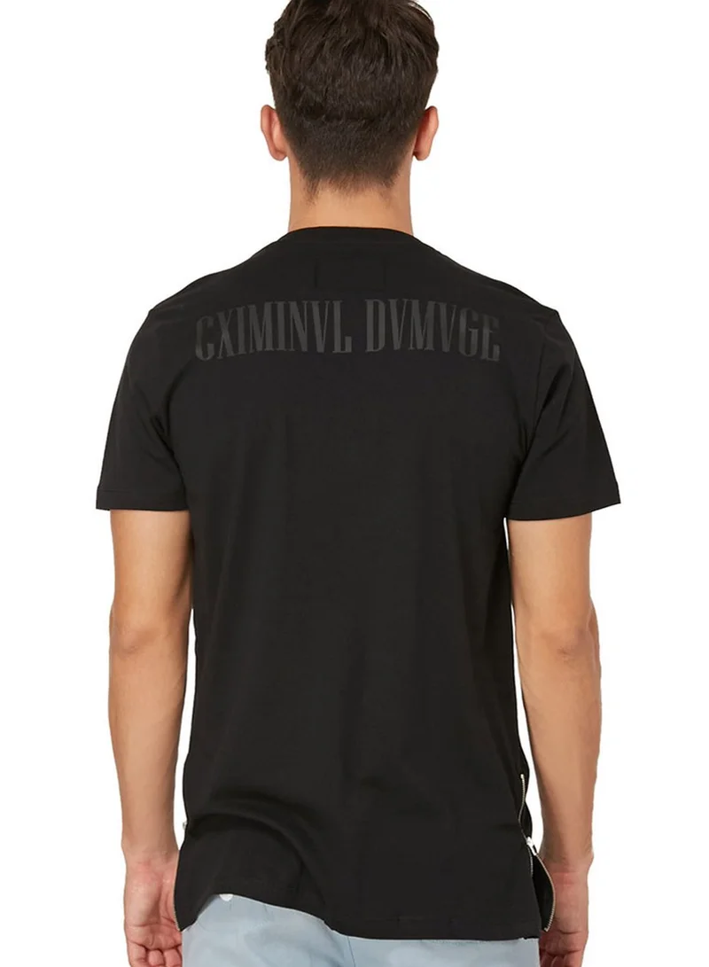CRIMINAL DAMAGE Quarterback T-Shirt