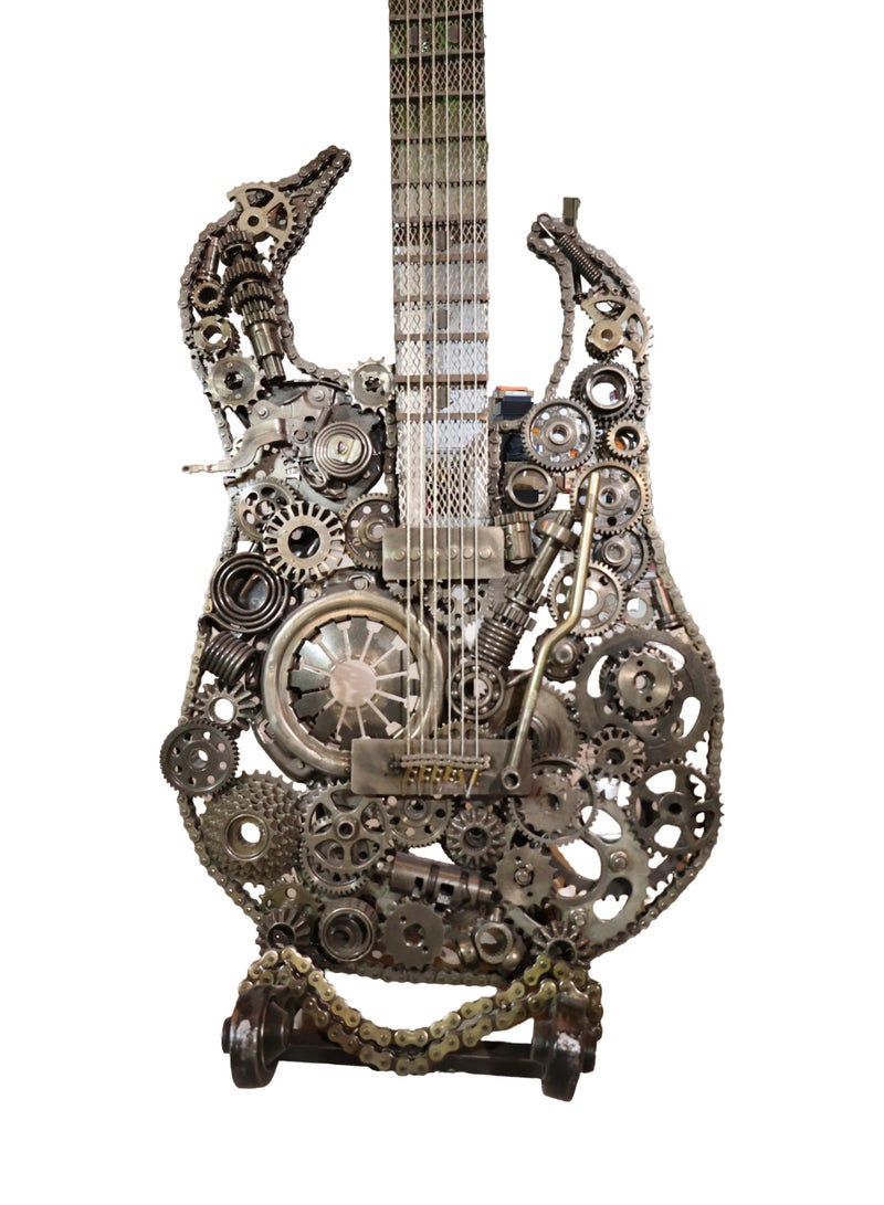 Industrial Symphony Guitar Sculpture, Handcrafted Metal Art, Gears and Chains Design, 200 cm, Unique Statement Piece - Image 4