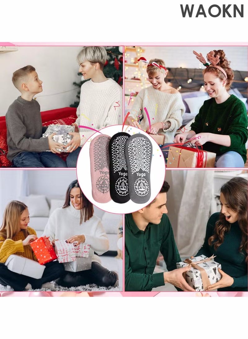 دبليو أيه أو كي أن 3 أزواج من جوارب اليوجا للنساء، جوارب بيلاتيس غير قابلة للانزلاق، مريحة، قابلة للتهوية، تمتص الرطوبة وتحافظ على ثباتها، مناسبة لليوجا والبيلاتس والباليه والرقص والتمرين والمستشفيات (وردي، أسود، رمادي) - Image 2