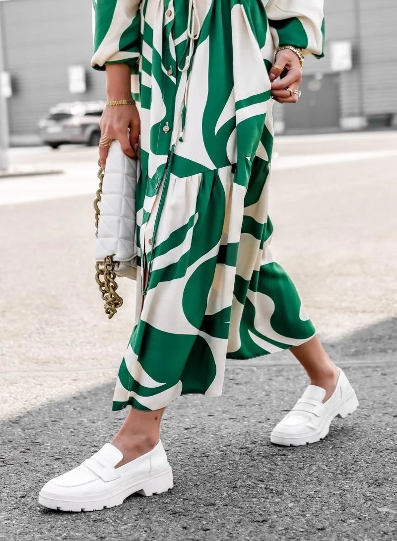 يونيكي White & Green Abstract Printed Puff Sleeve Tie Up Shirt Dress