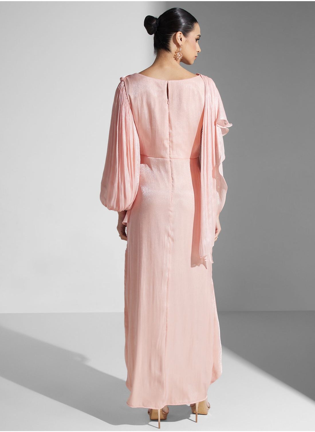 Drapped Style Dress - https://f.nooncdn.com/p/pzsku/Z473A496A1B044B57ED0AZ/45/_/1707222275/aceb0582-5136-4e91-a063-f5fdb2e7adf5.jpg?width=original