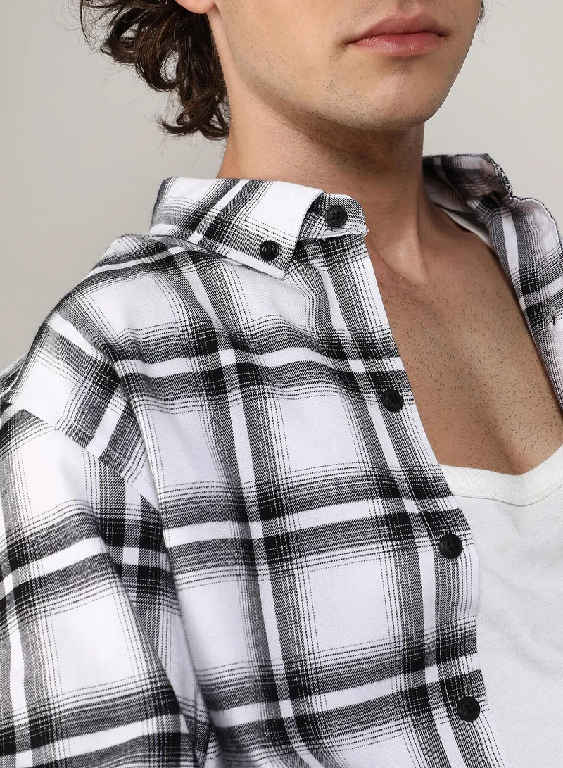 Campus Sutra Chalk White / Midnight Black Men's Chalk White & Midnight Black Brushed Buffalo Check Shirt for Men | Best Price UAE