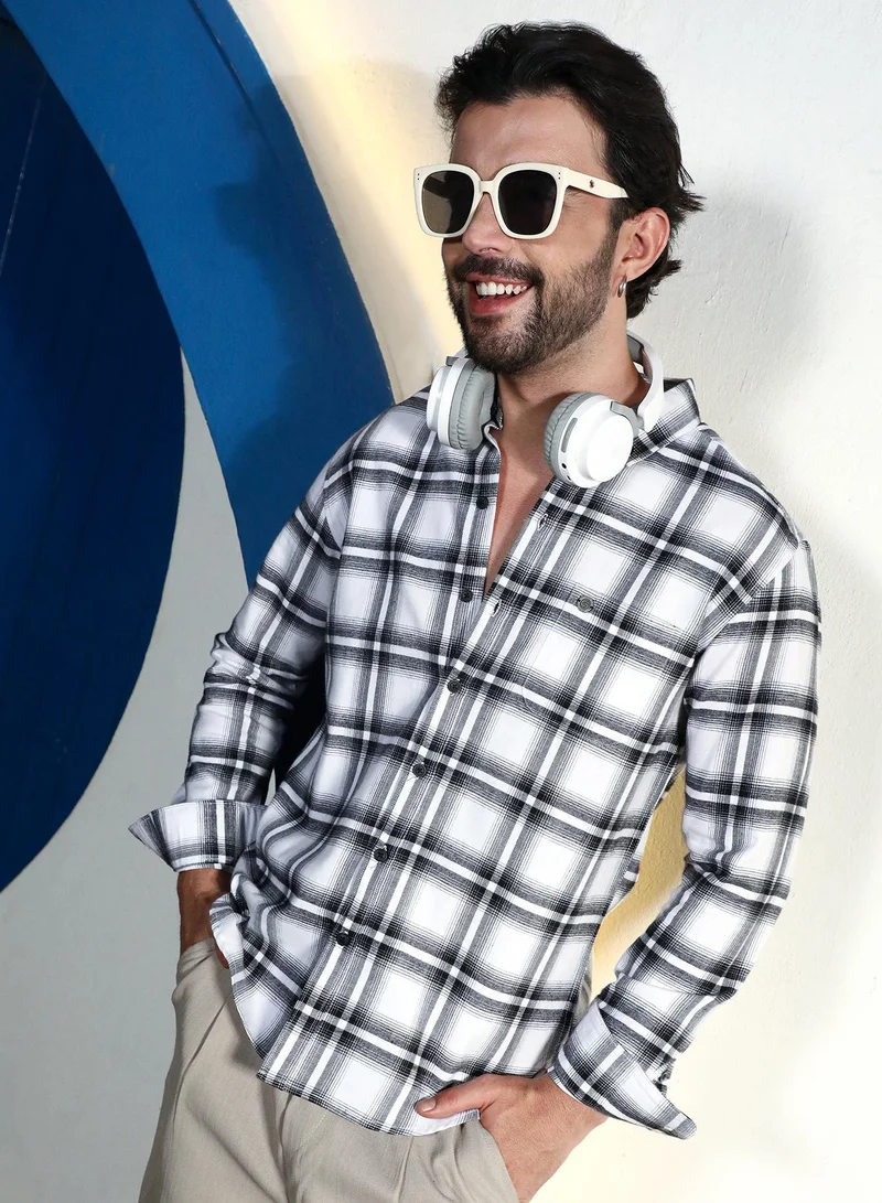 Campus Sutra Chalk White / Midnight Black Men's Chalk White & Midnight Black Brushed Buffalo Check Shirt for Men | Best Price UAE
