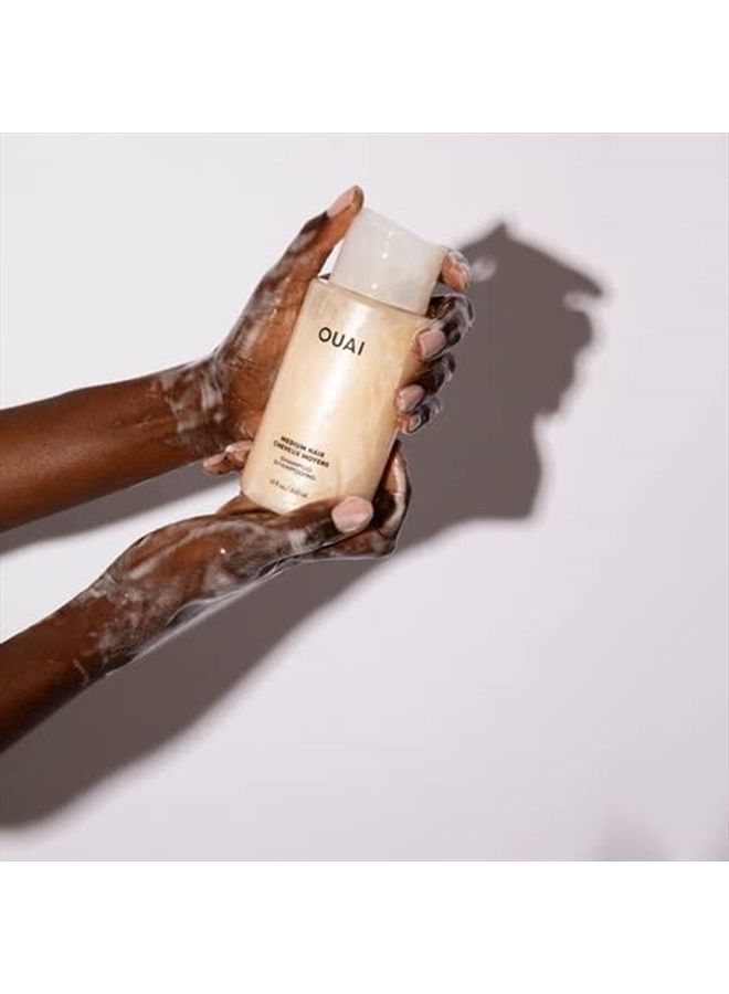 Ouai شامبو متوسط الحجم. شامبو فائق الترطيب يغذي الشعر بزيت الباباسو وجوز الهند، ويقويه بالكيراتين ويضفي عليه لمعانًا بفضل مستخلص الكمكوات. لا يحتوي على البارابين أو الكبريتات أو الفثالات. 10 أونصة - Image 3