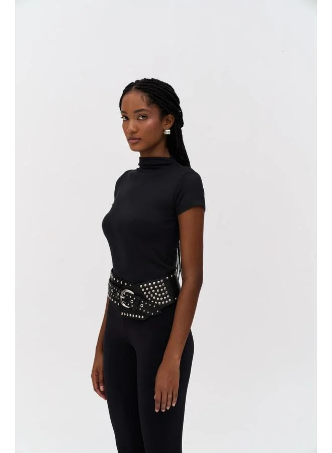 Anvers Black V-Neck Crop